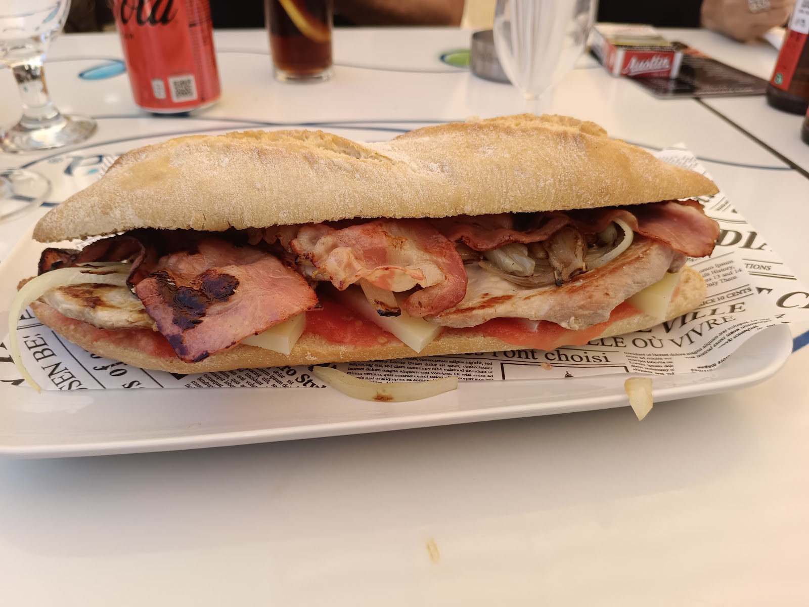 Bocata de bacon, lomo y queso